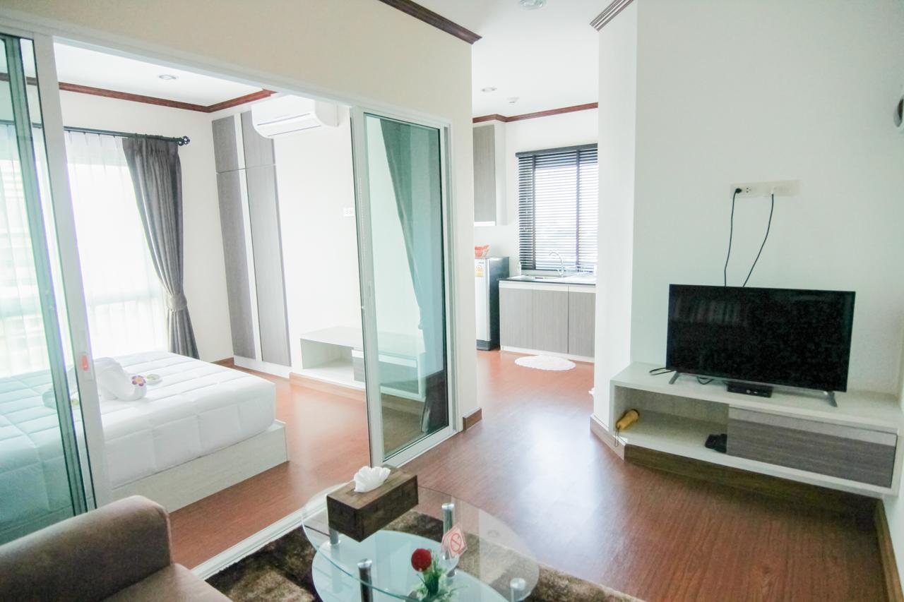 Tada Condotel Buriram Exterior foto