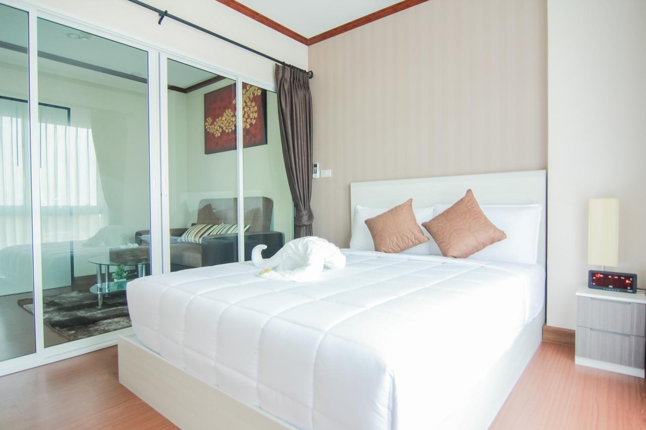 Tada Condotel Buriram Exterior foto