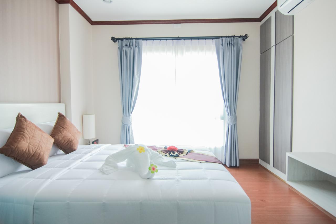 Tada Condotel Buriram Exterior foto
